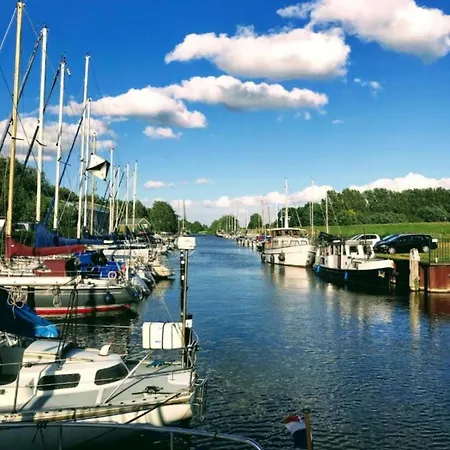 Waterland Apartment Ooltgensplaat